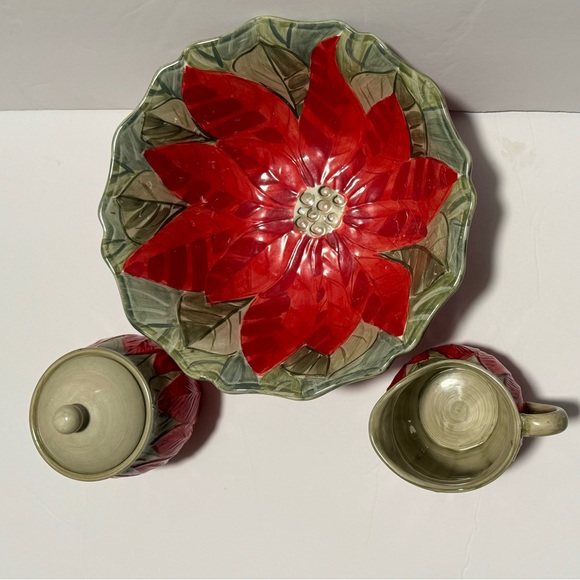 Poinsettia Creamer/Sugar & Large Serving Bowl Hand Painted Set Everyday Gibson - Picture 2 of 9